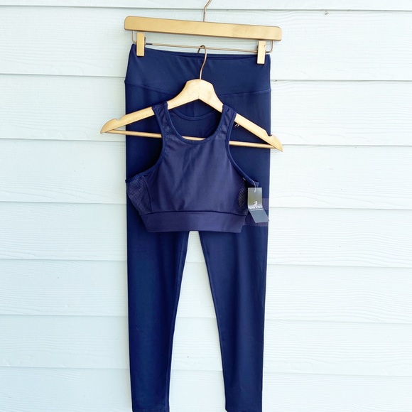 Savoy Activewear Sports Bra - Picture 4 of 4